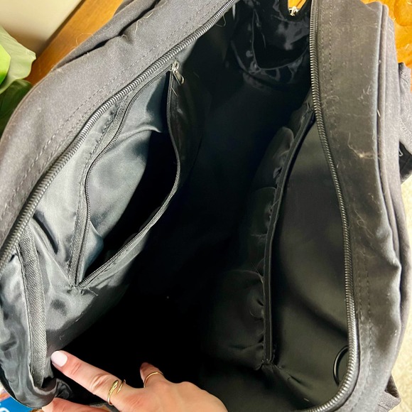 Gaiam Black Everythng Fits Gym Bag - Picture 9 of 10